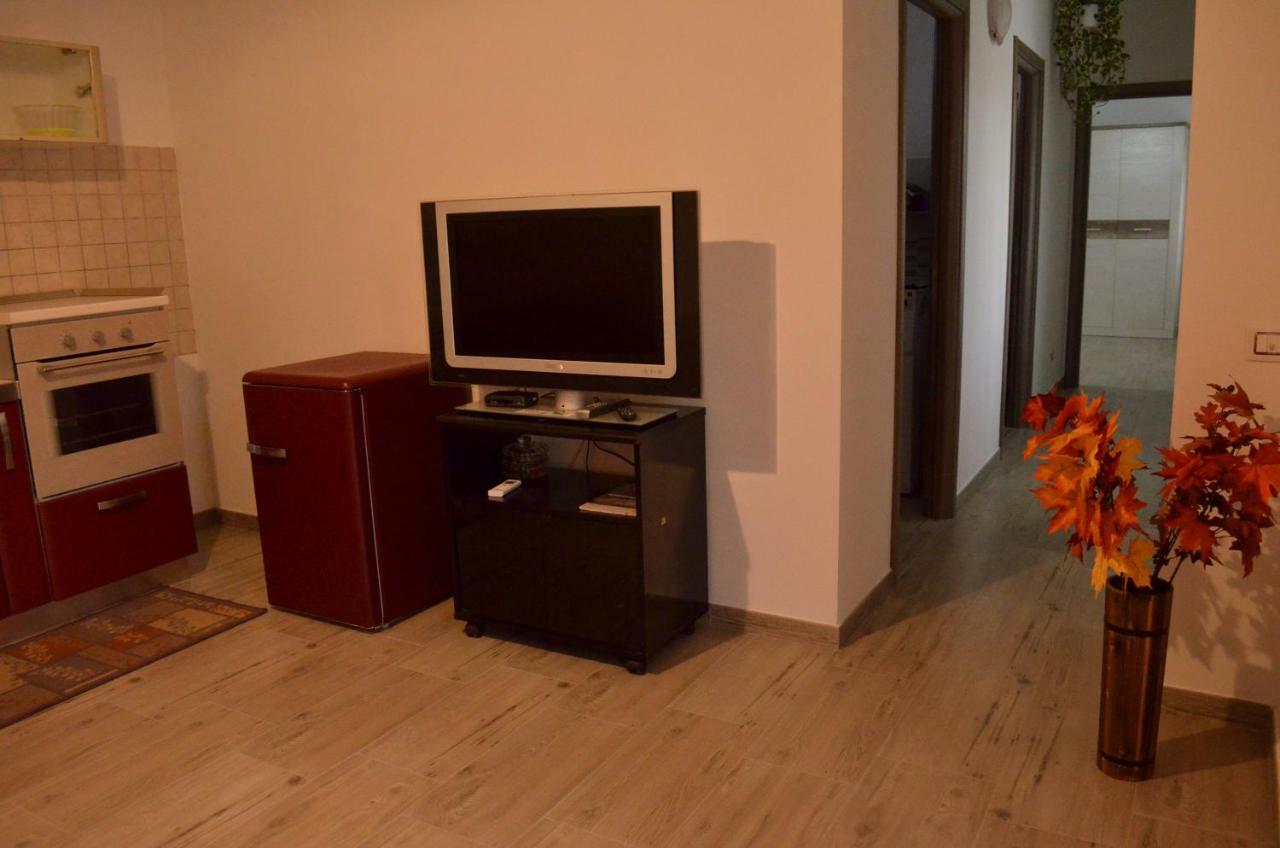 Appartamento Vacanza Da Luisa San Giovanni Suèrgiu Exteriör bild